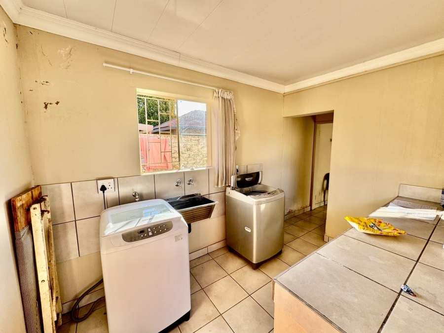 12 Bedroom Property for Sale in Die Bult North West